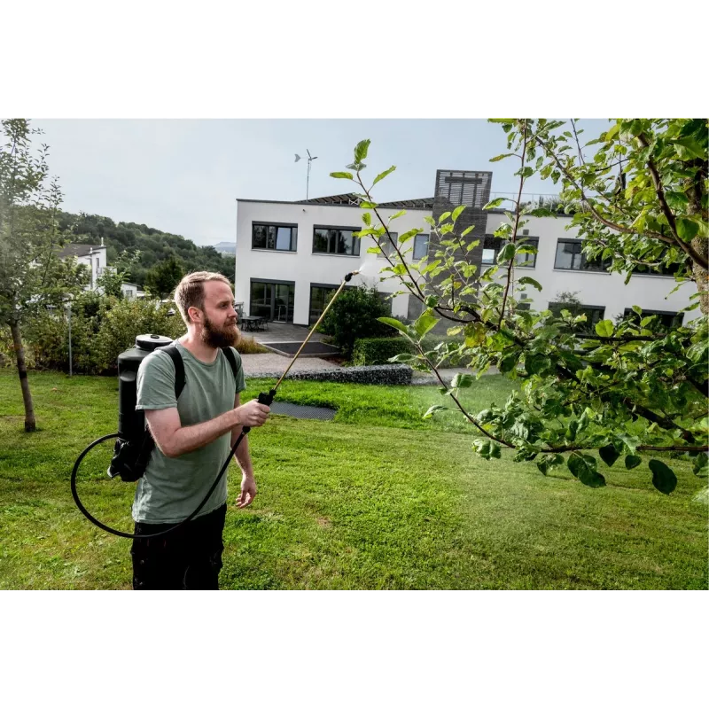 Závesný záhradný postrekovač Metabo RSG 18 LTX 15