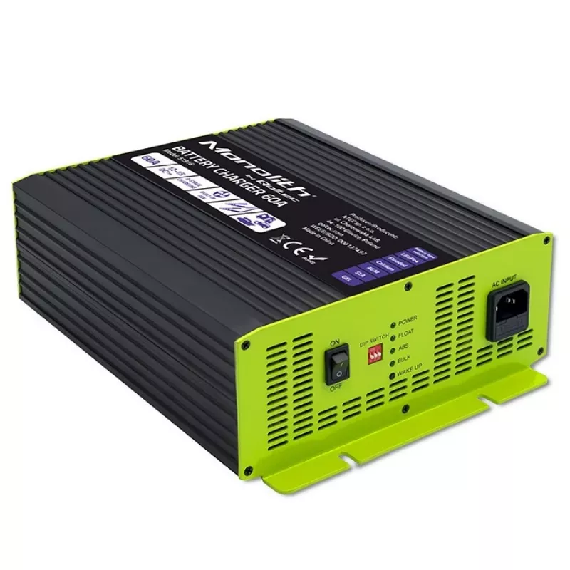Nabíjačka batérií QOLTEC 51916 60A 12V pre LiFePO4, AGM, GEL, SLA batérie
