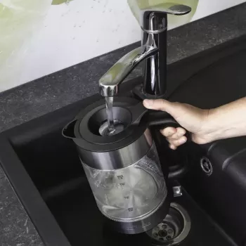 Rýchlovarná kanvica ProfiCook PC-WKS 1322 G — 1,7 L, 2200 W, sklo a nerez, bezšnúrová
