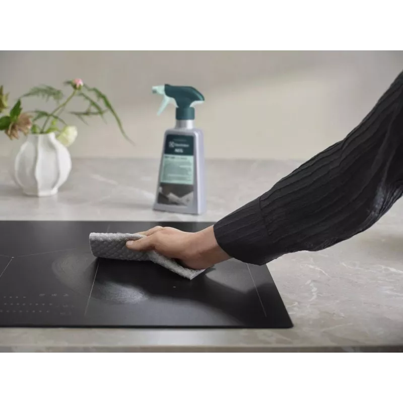 Electrolux M2HCMC01 varná doska