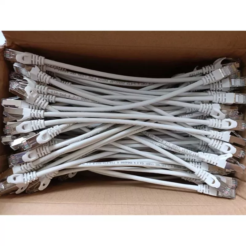 Equip 635513 Sada prepojovacích káblov Cat.6 S/FTP LSZH, RJ-45, 0,25 m, biela, 100 ks