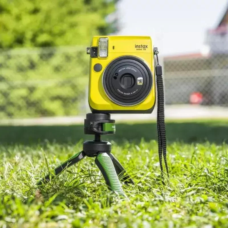 Stojan Mantona 21407 pre smartfón a digitálny fotoaparát čierny zelený