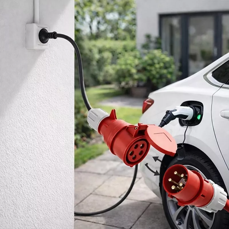 Napájací zdroj QOLTEC CEE 16A 5P 400V na SCHUKO 230V, model 52724