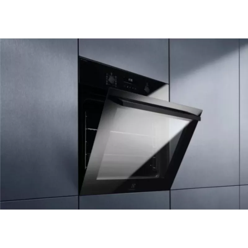 Vstavaná rúra Electrolux LOD6F77WZ multifunkčná, energetická trieda A+
