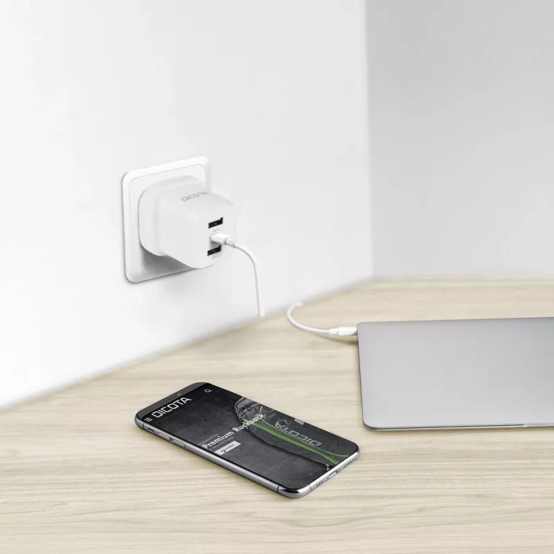Dicota napájací zdroj - kompaktný, notebook - 32 watt - 3 A - 3 výstupné porty (USB-C, 2 x USB)