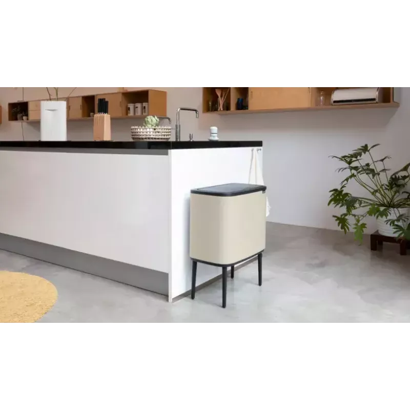 Brabantia Bo Touch Bin 33 L 3 koše béžová šírka 540 mm hĺbka 312 mm výška 680 mm