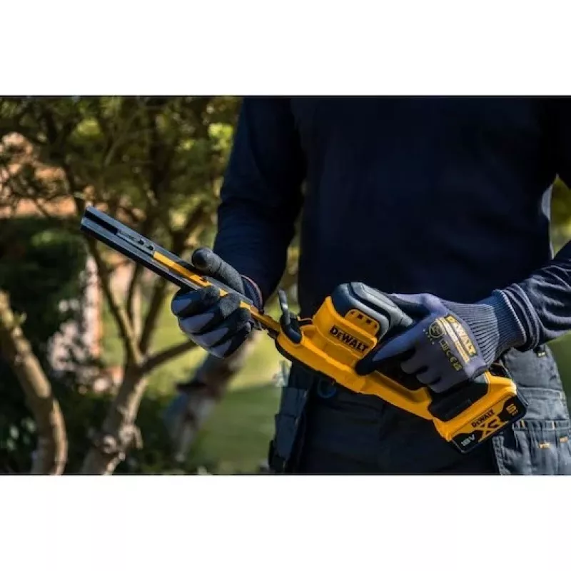 DeWalt DCMHT520N-XJ akumulátorové kompaktné nožnice na živý plot