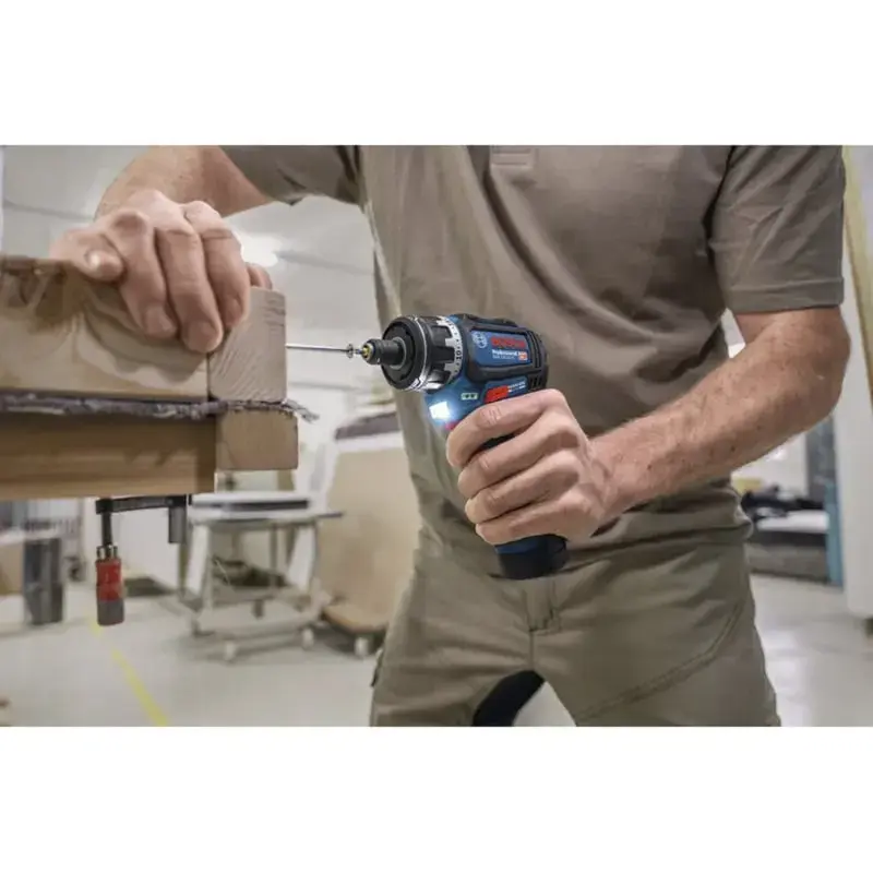 Bosch GSR 12V-32 FC sada akumulátorového vŕtacieho skrutkovača v L-BOXX