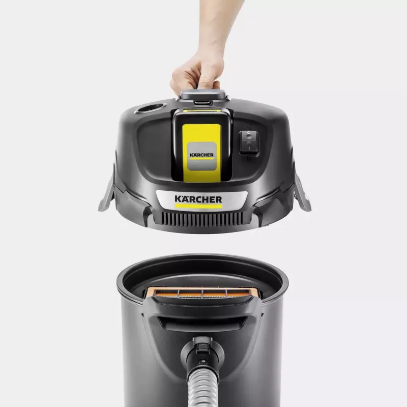 Vysávač Kärcher AD 2 čierny 14 L 230 W