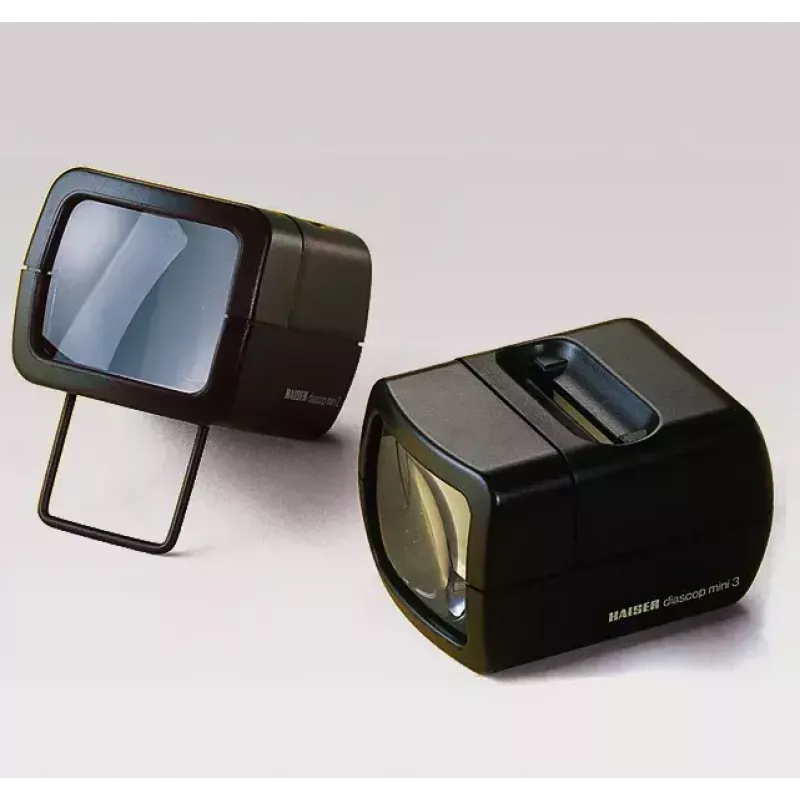 Diaprojektor KAISER 2010 — kompaktné 3-násobné zväčšenie, 75×105×60 mm, 1,5 V batéria
