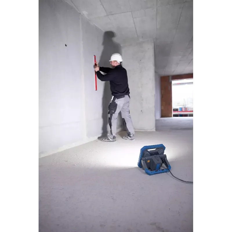 Voľne stojaci pracovný reflektor Brennenstuhl BS 8050 MH LED 82 W 7900 lm