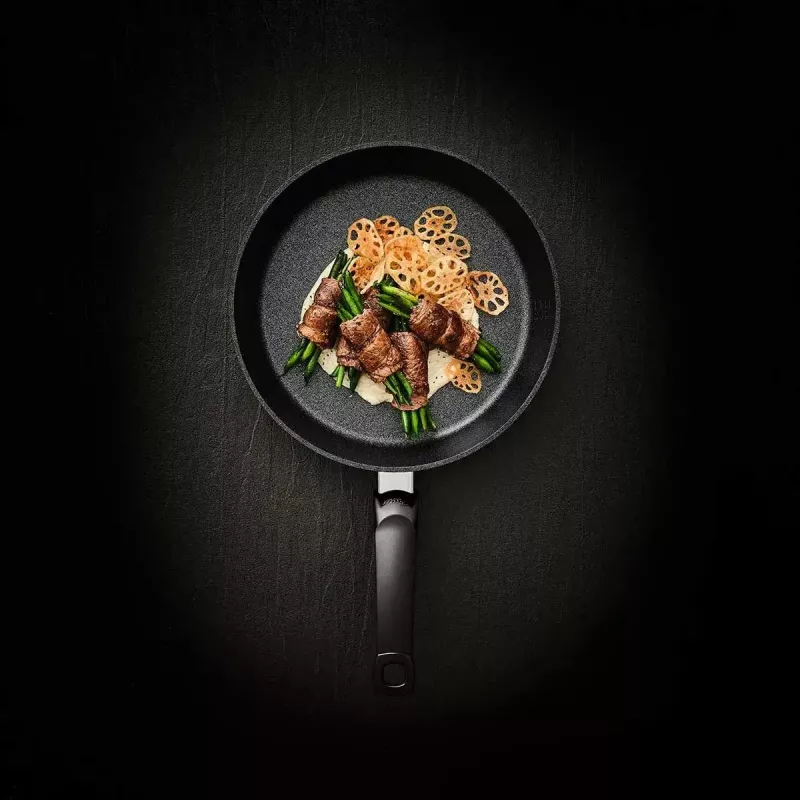 Panvica Fissler Adamant Comfort okrúhla 24 cm čierna