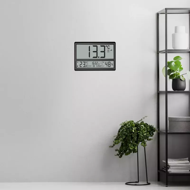 Digitálny budík TFA-Dostmann 60.4523.01 čierny LCD
