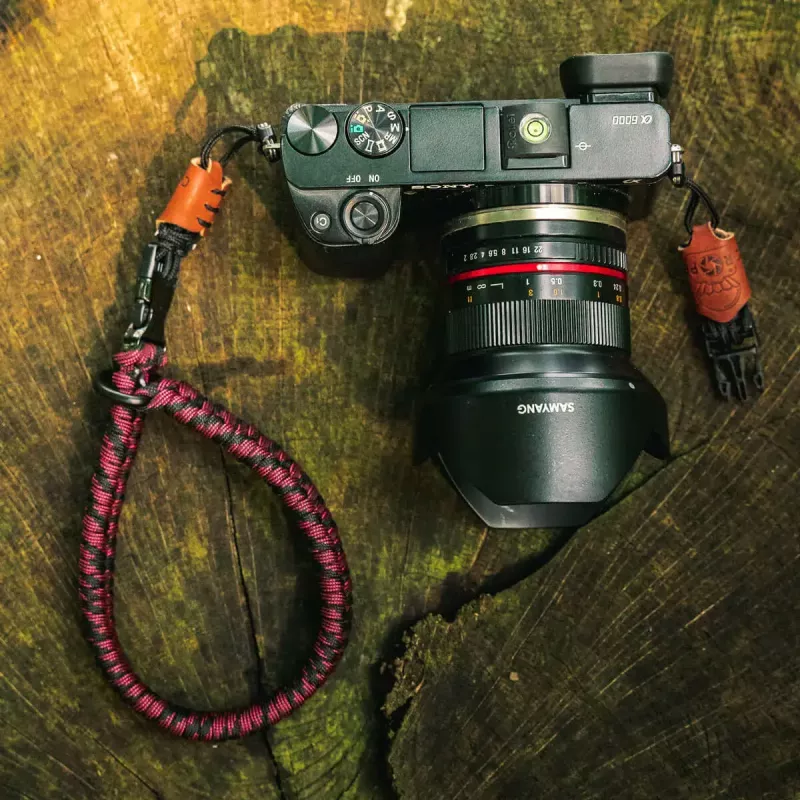 C-ROPE Claw paracord pútko na ruku pre fotoaparát, 30 cm, Coffee