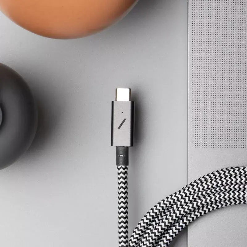 Native Union Belt Cable Pro USB-C na USB-C, 2,4 m, LED displej, Rose