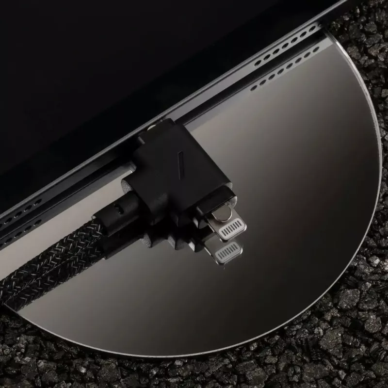 USB-C na USB-C / Lightning kábel Native Union Belt kábel Duo, 1,5 m, zelený