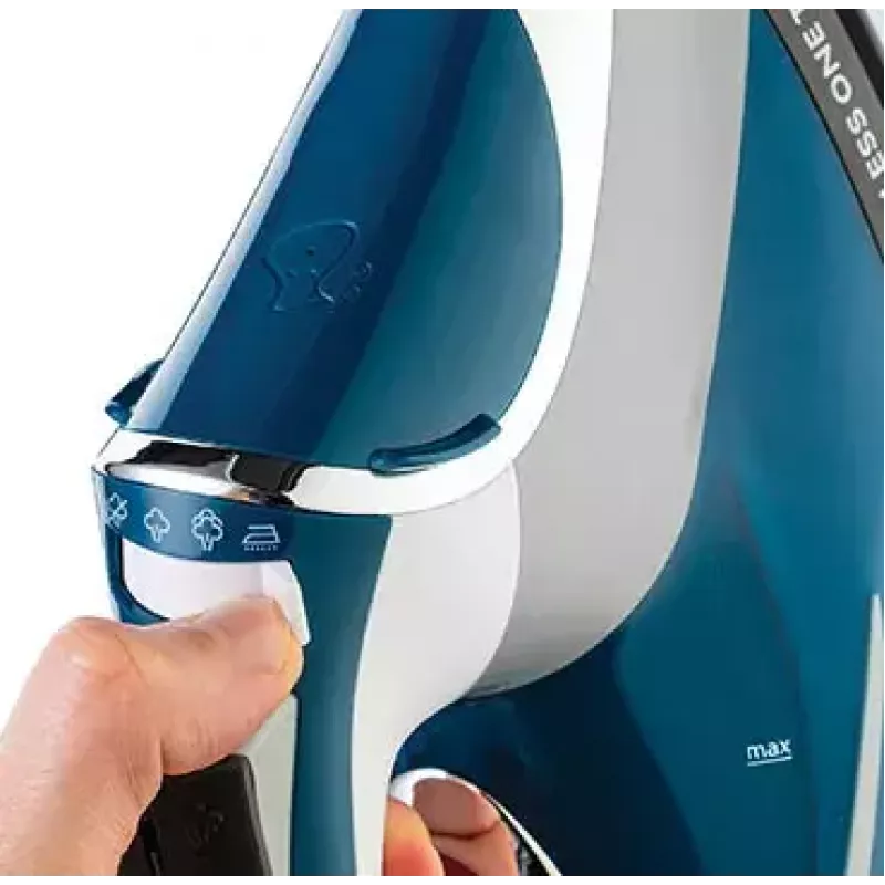 Naparážacia žehlička Russell Hobbs Cordless One Temperature 26020-56