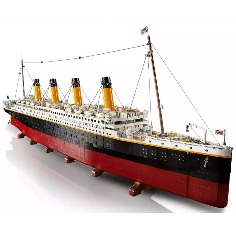 LEGO stavebnica ICONS 10294 replika Titanicu — 9 090 dielov, 18+