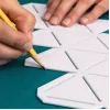 Šablóna siluet Fiskars 1059566 biela plastová pre dospelých a deti