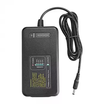 Godox C400P nabíjačka batérií DC pre batériu kamerového svetla čierna