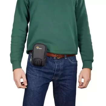 Taška na opasok Lowepro LP37449-PWW čierna ramenný popruh