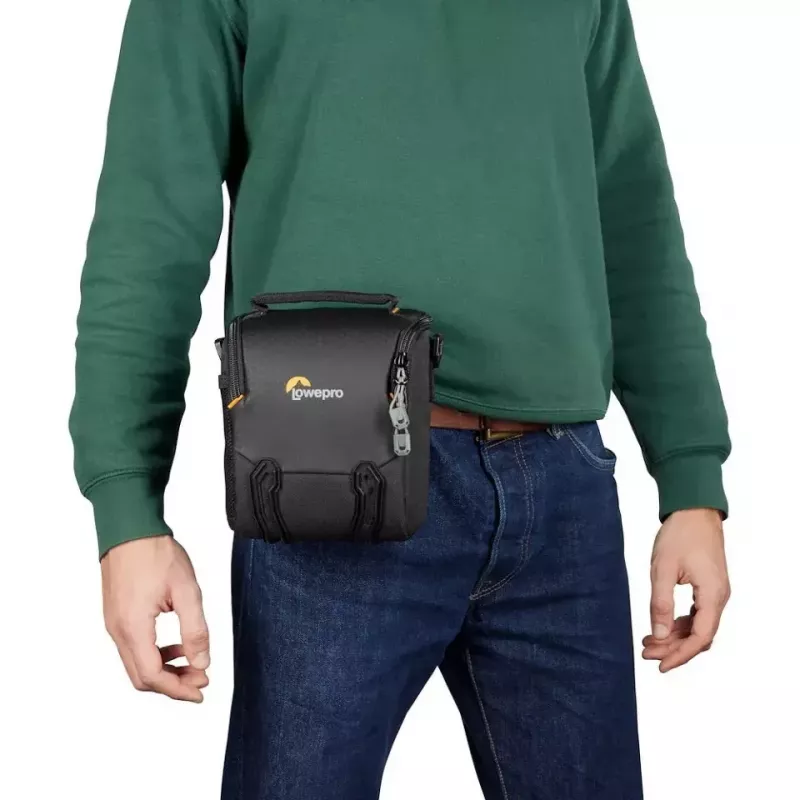 Taška na opasok Lowepro Adventura SH 120 III čierna ramenný popruh