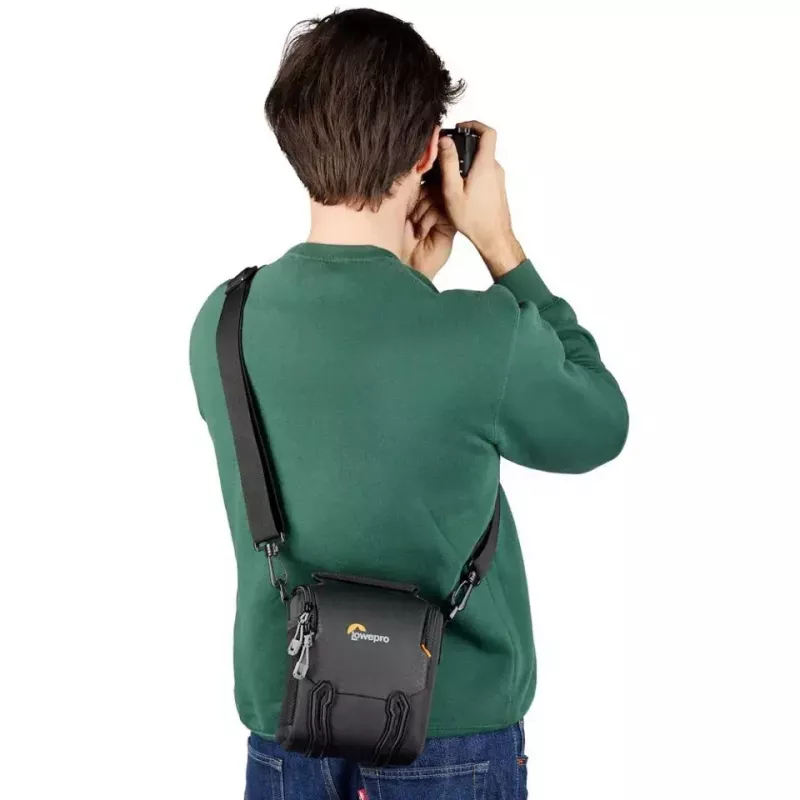 Taška na opasok Lowepro Adventura SH 120 III čierna ramenný popruh