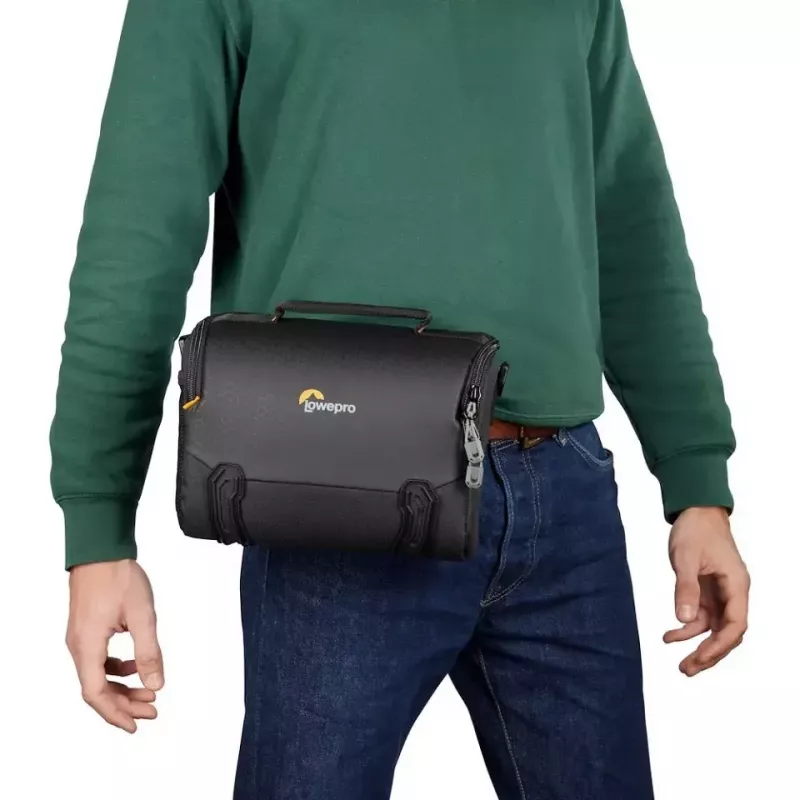 Taška na opasok Lowepro Adventura SH 160 III čierna ramenný popruh