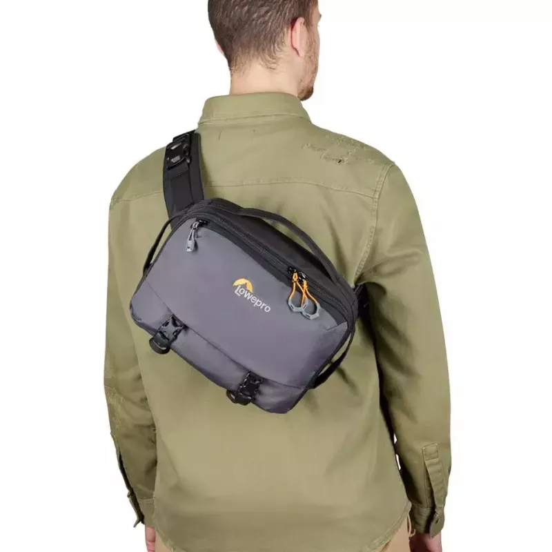 Taška sling Lowepro LP37468-PWW sivá ramenný popruh 1 vonkajšie vrecko