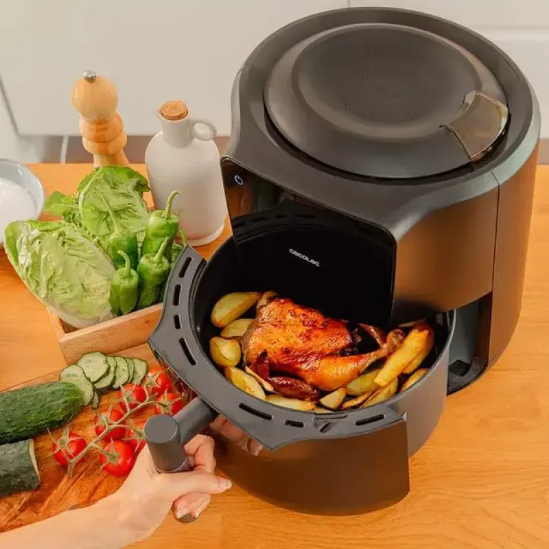 Fritéza s nízkym obsahom tuku Cecotec 03300 5,5 l 1550 W čierna