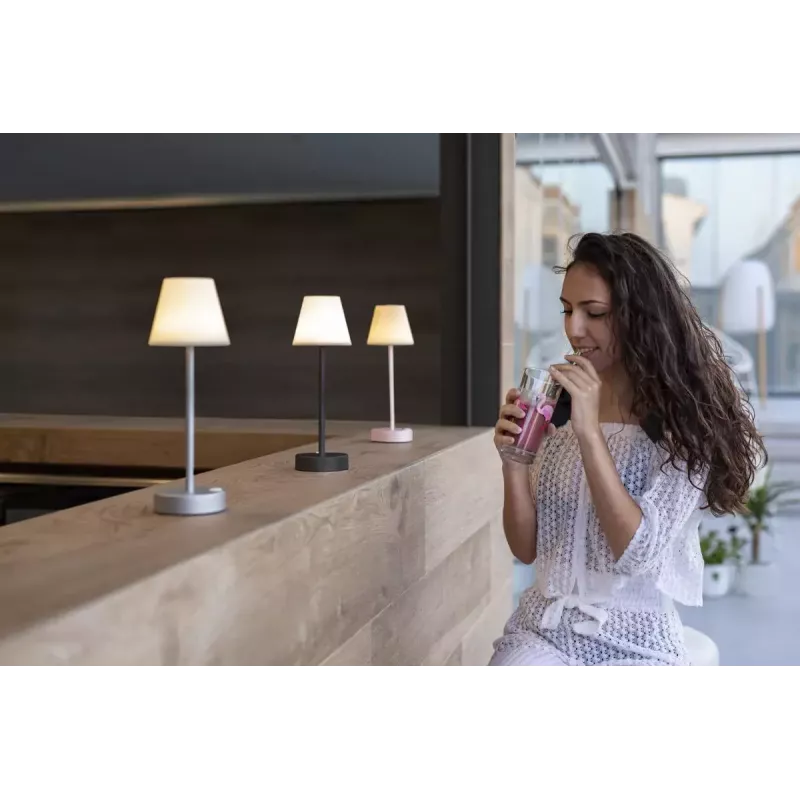 Stolová lampa Newgarden LOLA štíhle 30 2 W LED mosadz