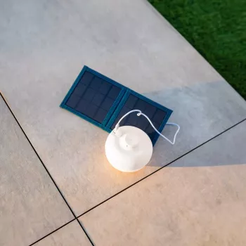 Vonkajšia solárne nabíjaná lampa Cherry Bulb NewGarden CHERRY BULB batéria, biele puzdro, teplé svetlo