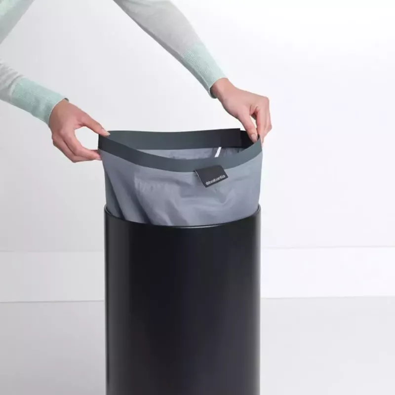 Koš na bielizeň Brabantia 120008 35L okrúhly čierny