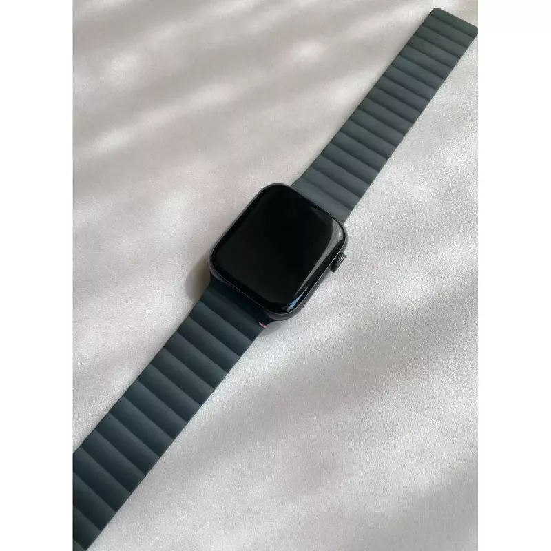 Decoded D21AWS44TS3SCL Charcoal silikónové príslušenstvo pre smart hodinky