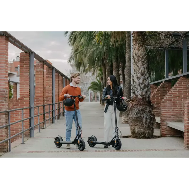 Klasická kolobežka Ninebot by Segway KickScooter F2 Plus D čierna 20 km/h 400 W
