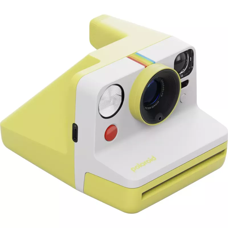 Sofortná kamera POLAROID Now Gen 3 žltá — model 9158, analógová instantná kamera, integrovaný blesk