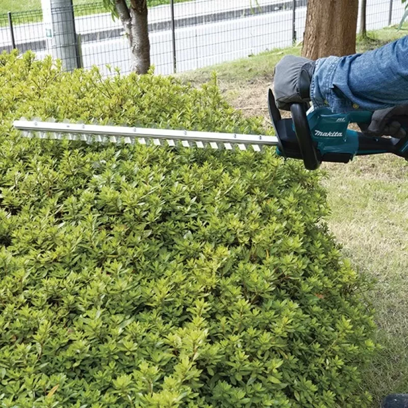 Makita DUH506RT sada akumulátorových nožníc na živý plot