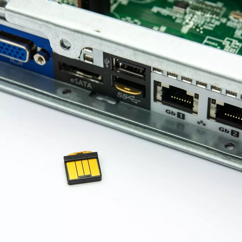 Yubico YubiHSM 2 FIPS USB bezpečnostný kľúč