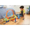 Hot Wheels Action Loop Cyclone Challenge dráha s autíčkom v mierke 1:64, jednoduché skladovanie