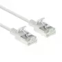 ACT biely 10 metrov LSZH U/FTP CAT6A datacentrový Slimline patch kábel bez zámku s RJ45 konektormi