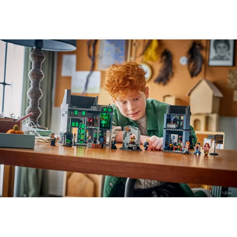 LEGO Harry Potter 76471 Obchody s kúzlami v Nokturngasse (788 dielov)