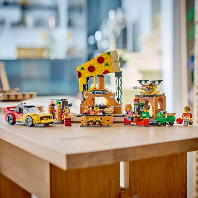 LEGO City 60496 Rozvoz pizze s vozidlami (494 dielov)