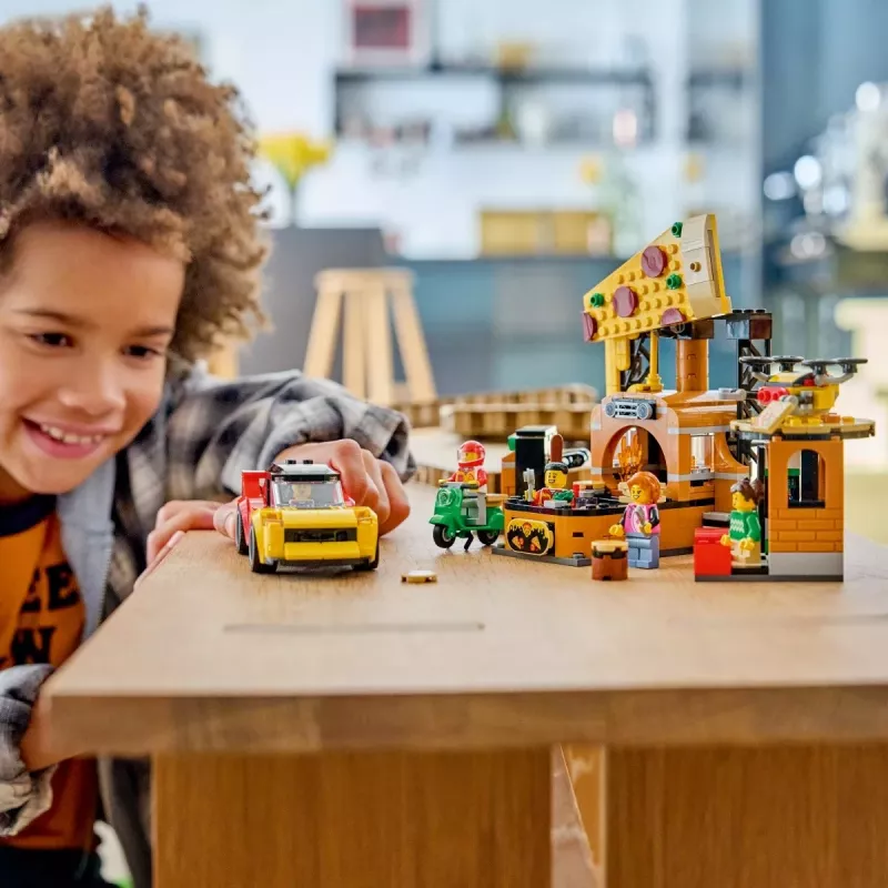 LEGO City 60496 Rozvoz pizze s vozidlami (494 dielov)