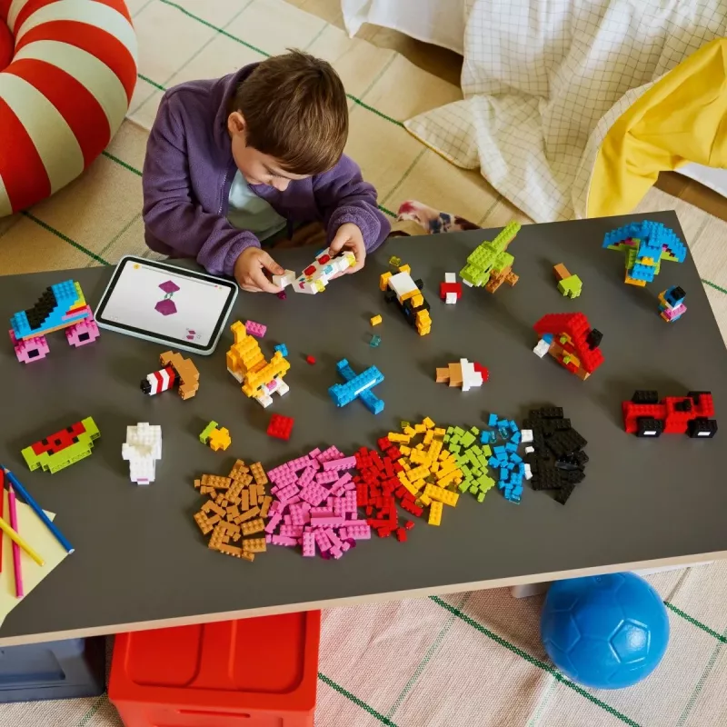 LEGO Classic 11045 Kreatívne farebné kocky (820 dielov)