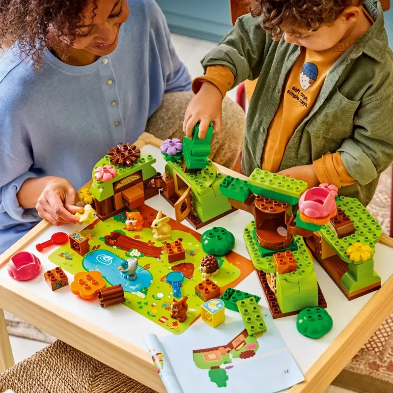 LEGO DUPLO 10480 Objavný les s divokými zvieratami (131 dielov)