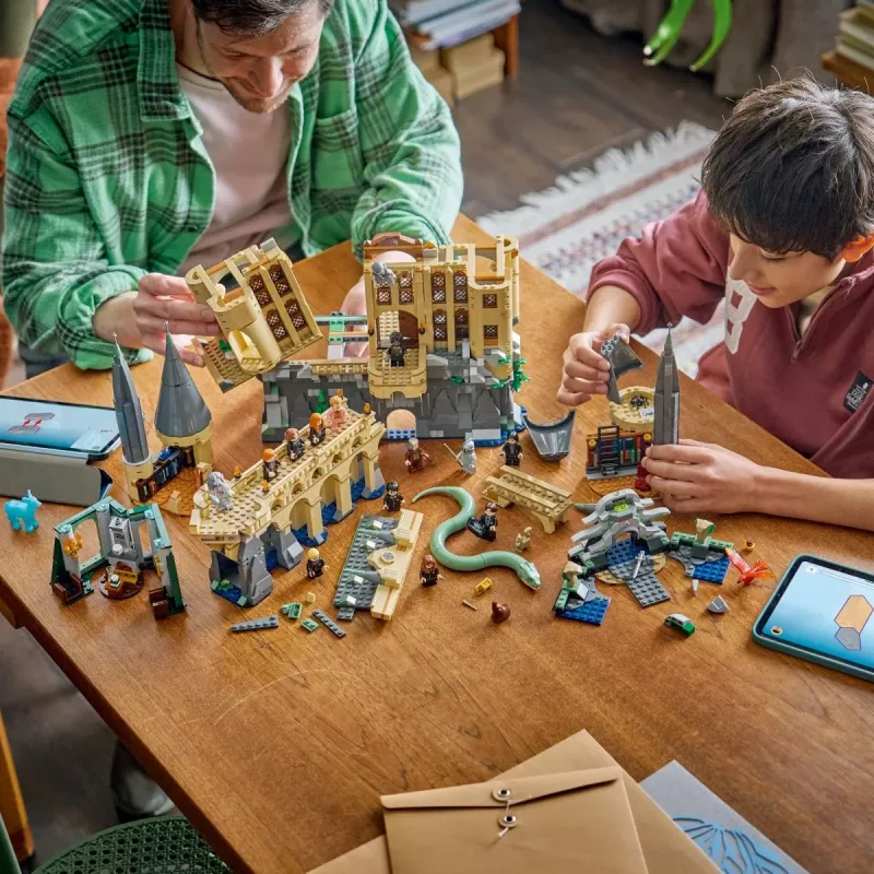 LEGO Harry Potter 76473 Hrad Hogwarts: Východné krídlo (2164 dielov)