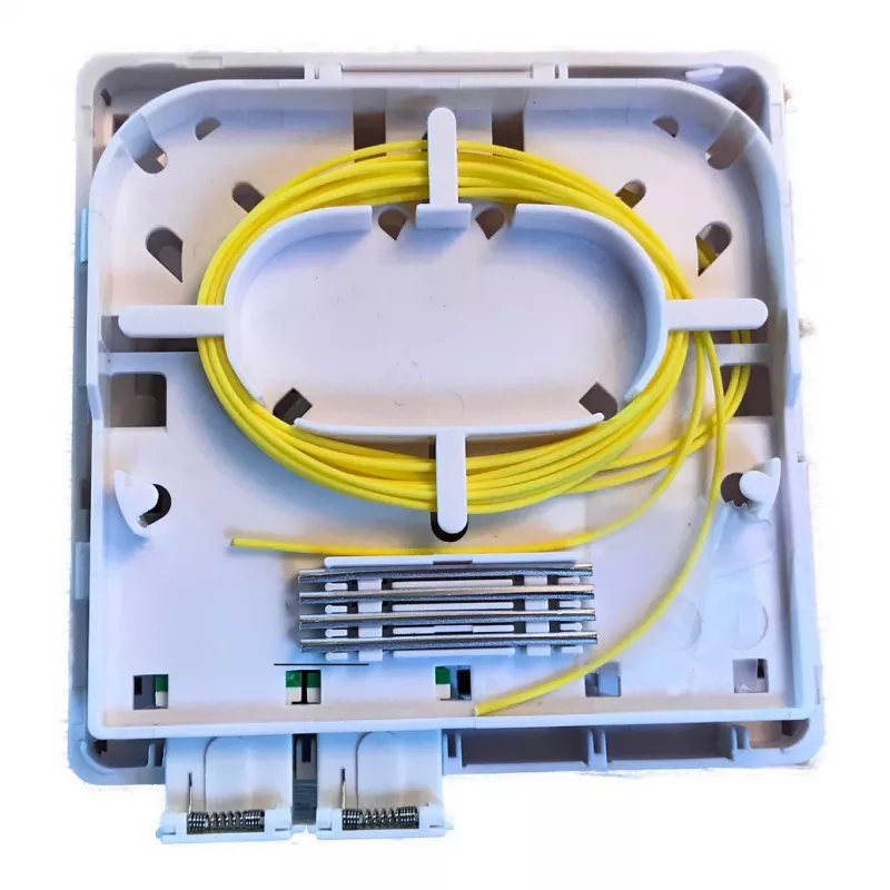 EFB Elektronik FTTH box pre 4 spojky SC-S alebo LC-D 80x80 s vedením káblov, zmršťovacia verzia