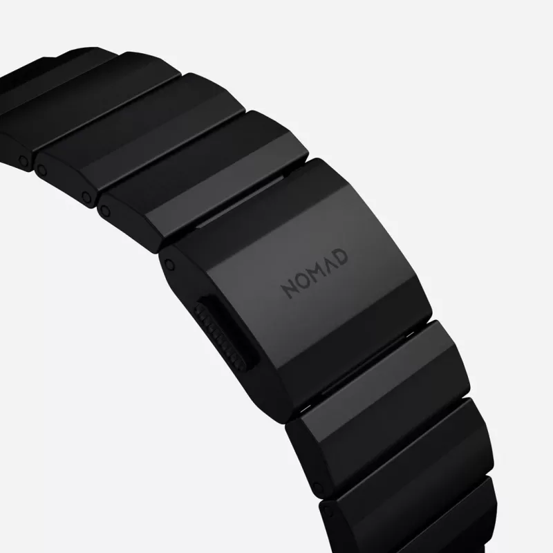 NOMAD Titanium remienok pre Apple Watch 46/49mm strieborný