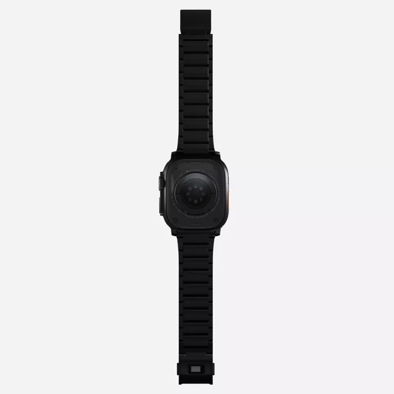 NOMAD Titanium remienok pre Apple Watch 46/49mm strieborný