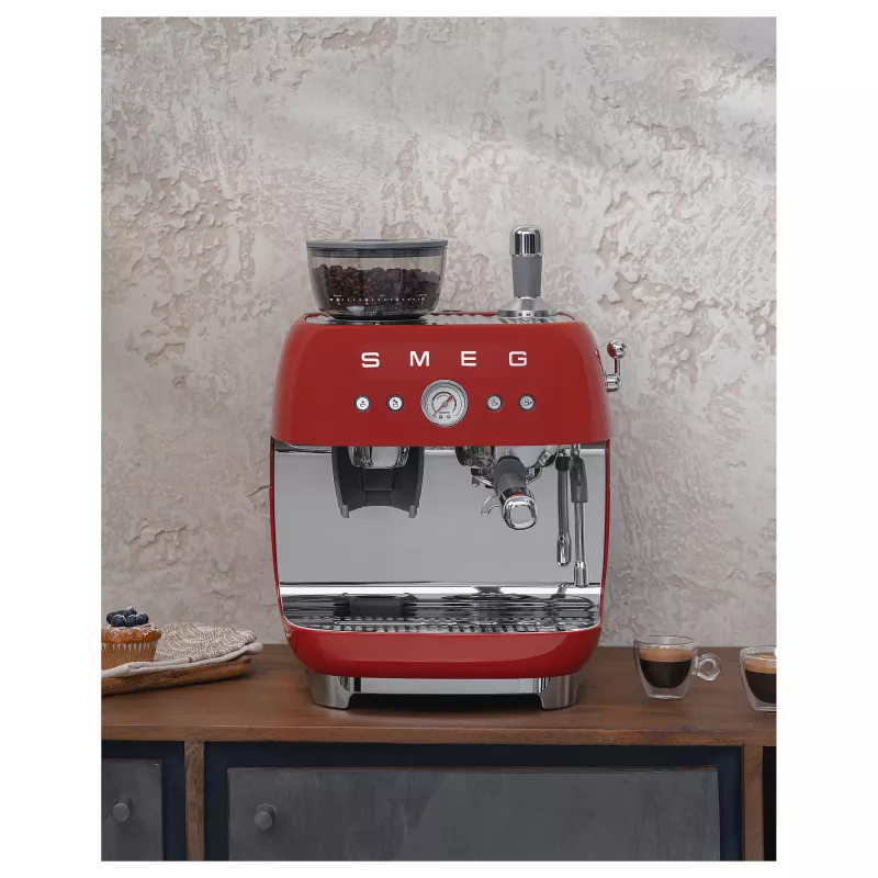 Smeg 50's Style plne automatický kávovar EGF03RDEU červený